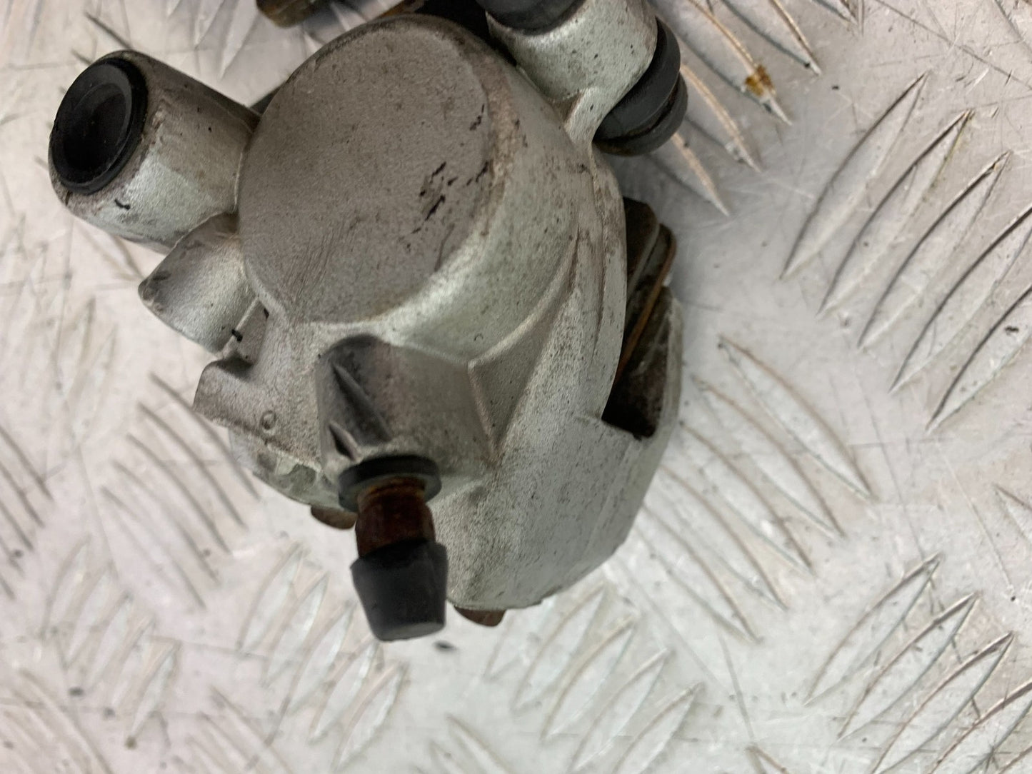 QINGQI QM125 GY-2B REAR BRAKE CALIPER YEAR 2016 (CMB1228)
