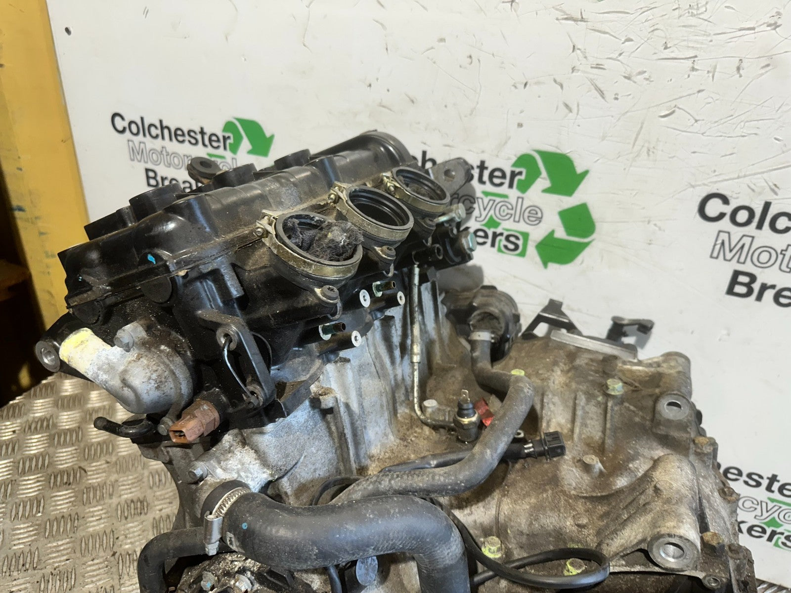 TRIUMPH 955i SPRINT ST ENGINE YEAR 1999-2004 (CMB1176)