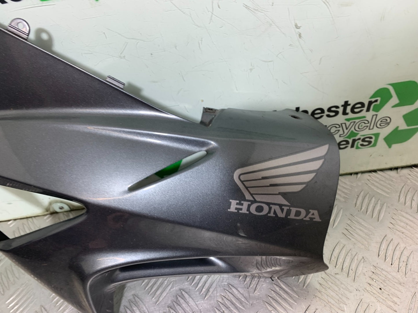 HONDA CBF600 CBF 600 LEFT FAIRING  YEAR 2004-07  (CMB1305)