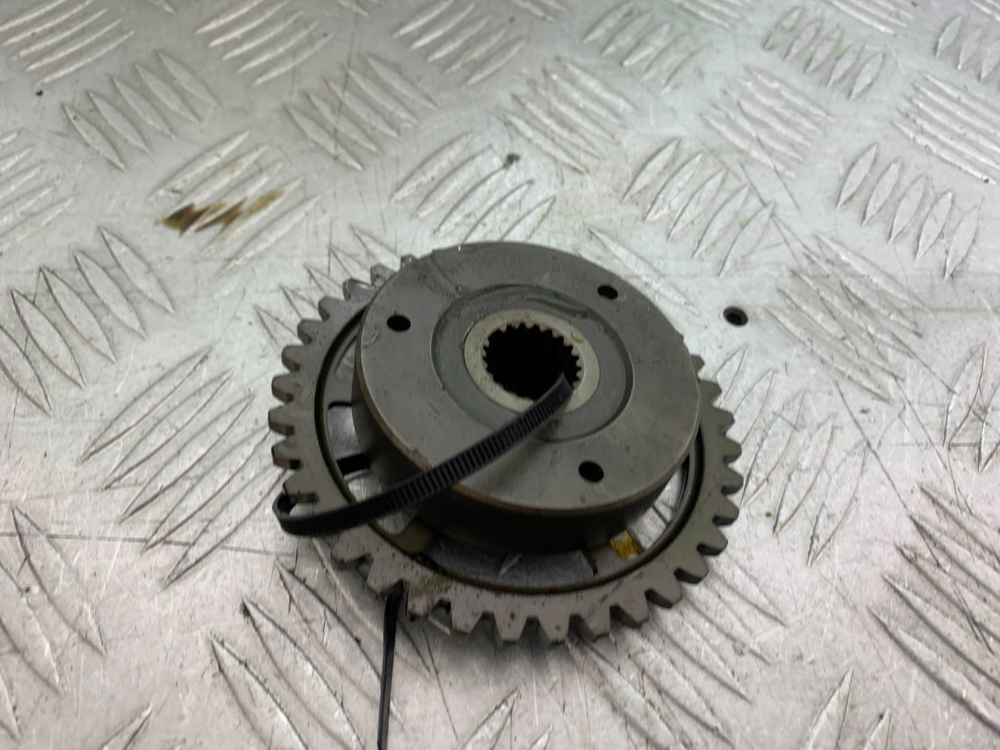 HONDA CBR1000 RR STARTER CLUTCH YEAR 2008-2011 (CMB1330)