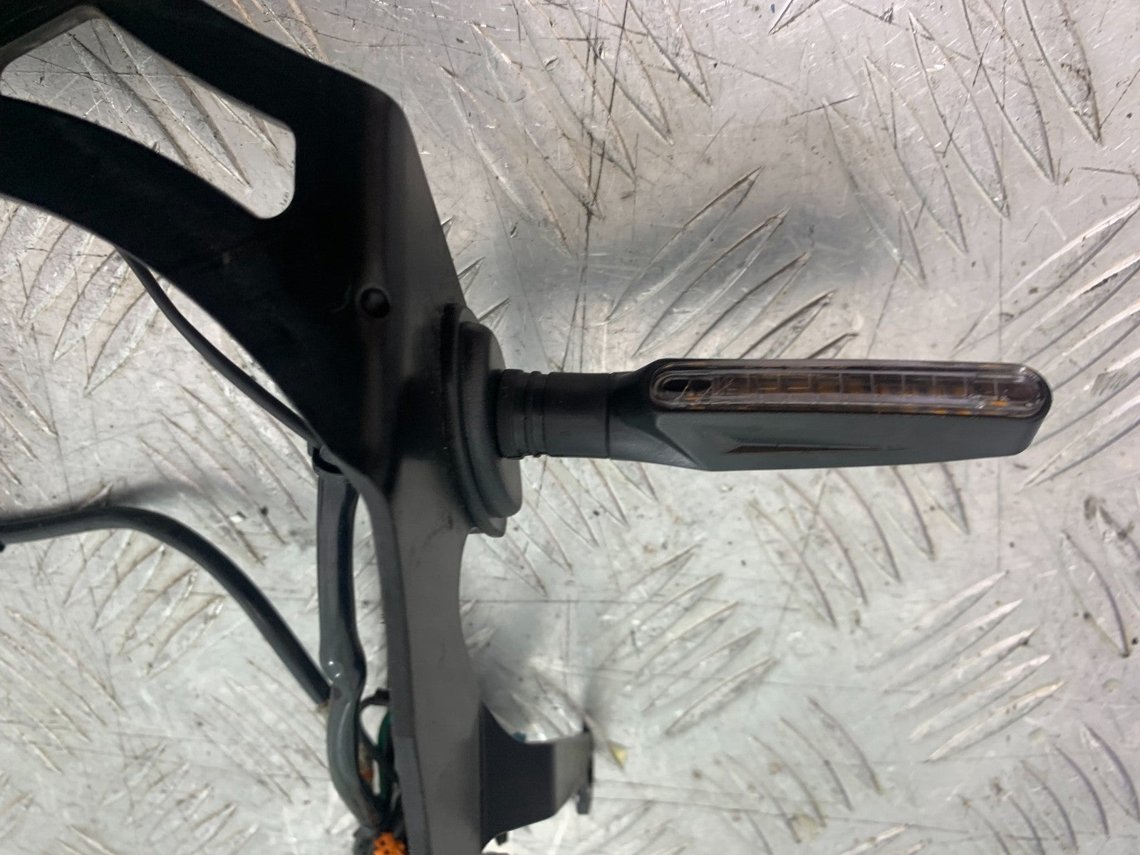HONDA CBR1000 rr FIREBLADE TAIL TIDY AND INDICATORS  YEAR 2006 (CMB1220)