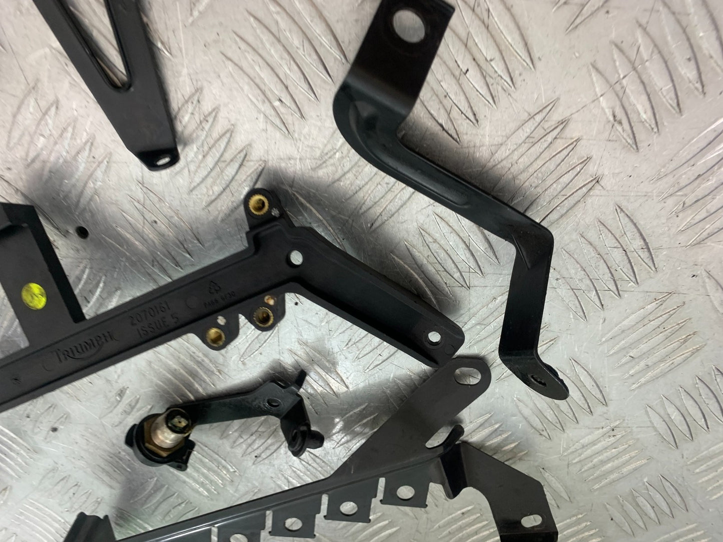 TRIUMPH 1050 SPRINT ST FRAME BRACKETS  2003-2011 (CMB1285)