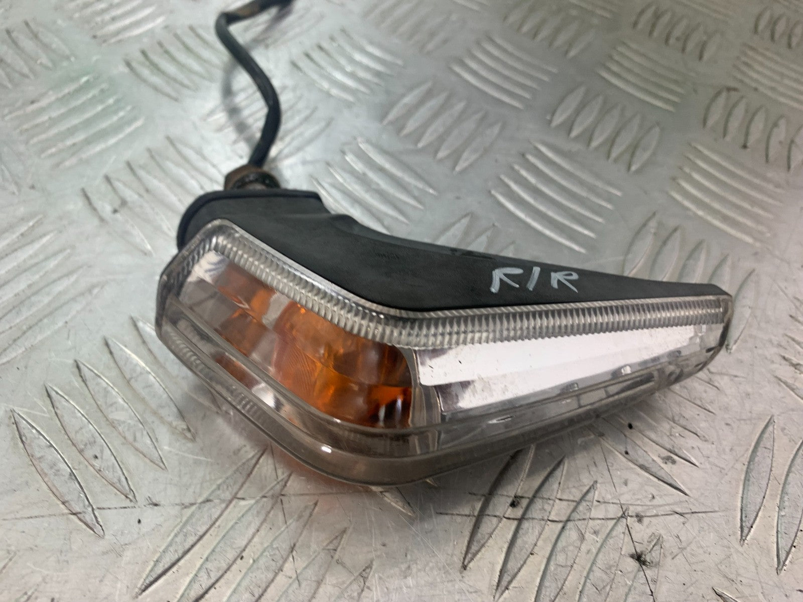 SUZUKI GSR600 GSR 600 RIGHT REAR INDICATOR  2006-2010 (CMB1177)