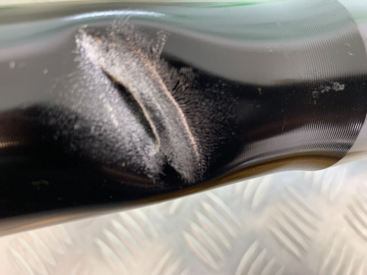 KAWASAKI ZX10R ZX 10R RIGHT FORK (DAMAGED) YEAR 2016-2020 (CMB1015)