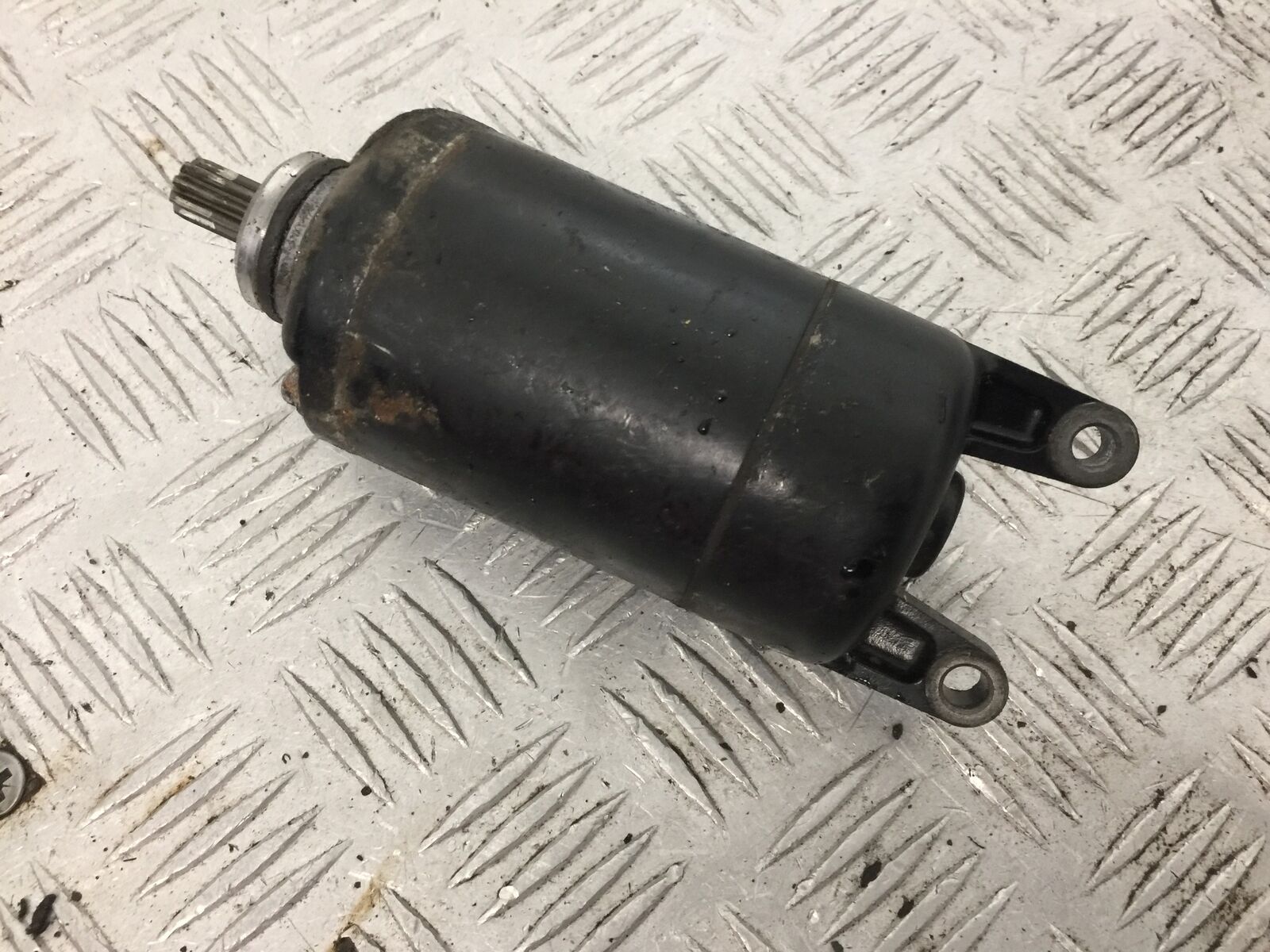 KAWASAKI NINJA 250 R EX250 STARTER MOTOR YEAR 2008  (STOCK 879)