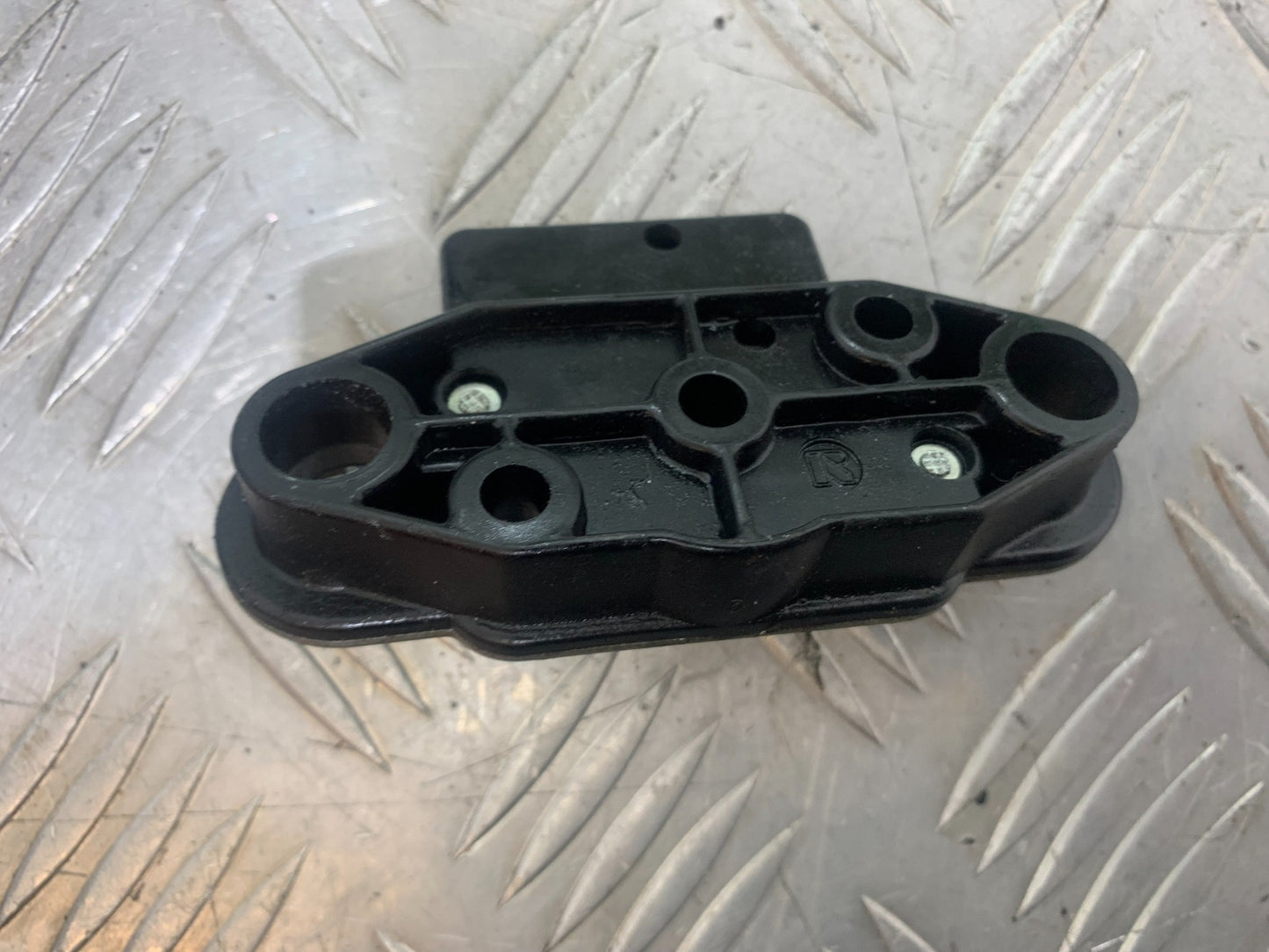 KAWASAKI ZX6R ZX6 R P7F P8F SEAT CATCH YEAR 2007-08 (CMB1165)