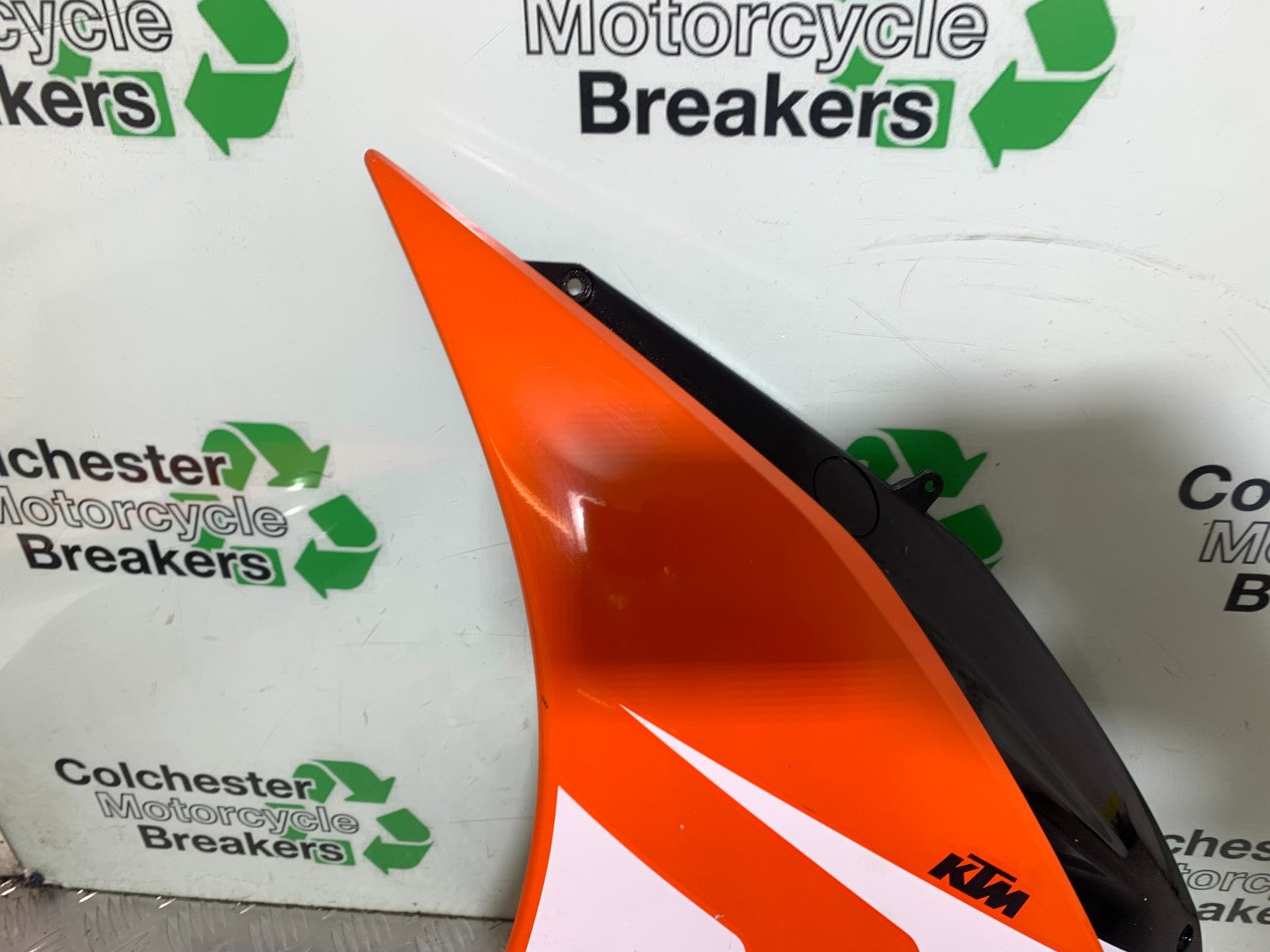 KTM RC125 RC 125 LEFT FAIRING PANEL  YEAR 2017-2022 (CMB 1244)