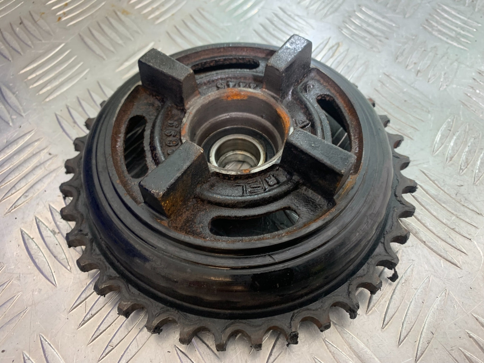 ROYAL ENFIELD BULLET 500 EFI REAR BRAKE HUB   YEAR 2008 - 2016 (CMB1153)