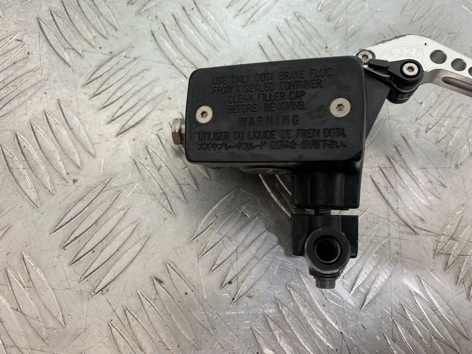 SUZUKI GSF1200 GSF 1200 BANDIT FRONT MASTER CYLINDER   YEAR 2001-2004 (CMB1188)