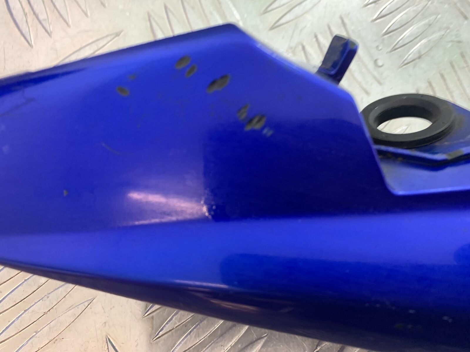 SUZUKI SV1000 SV 1000 K4 RIGHT SEAT PANEL  YEAR 2003-2007 (CMB1042)