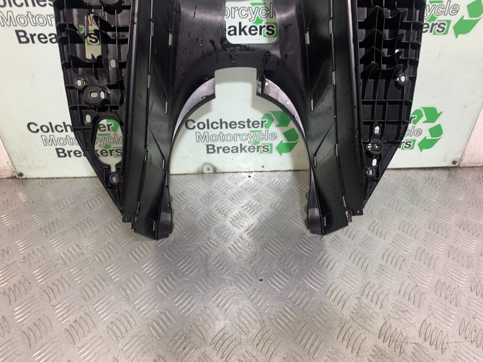 YAMAHA XMAX 250 XMAX 250  FOOTBOARD YEAR 2006-09 (CMB1201)