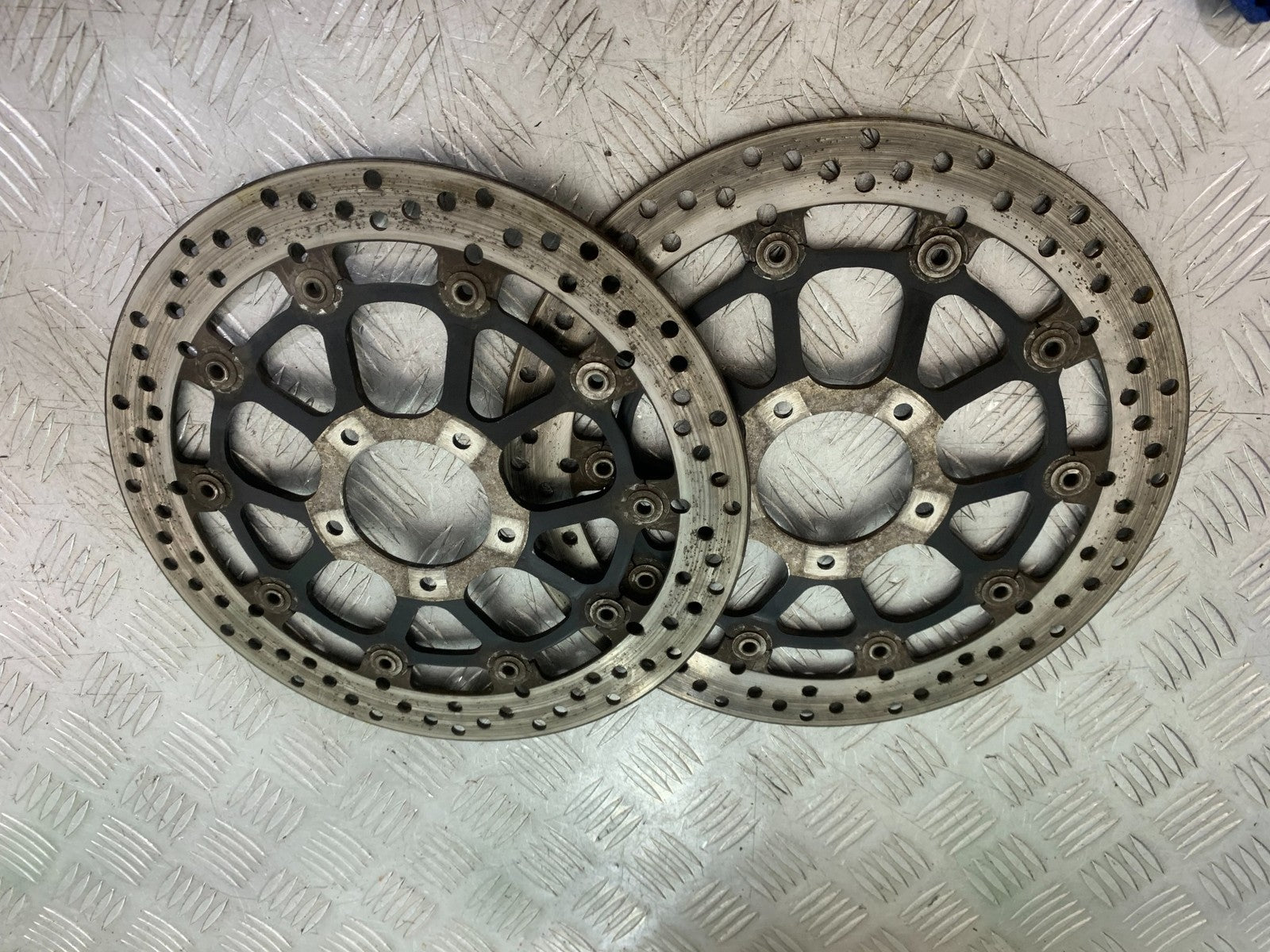 DUCATI 848 FRONT BRAKE DISCS YEAR 2008-2010 (CMB1323)