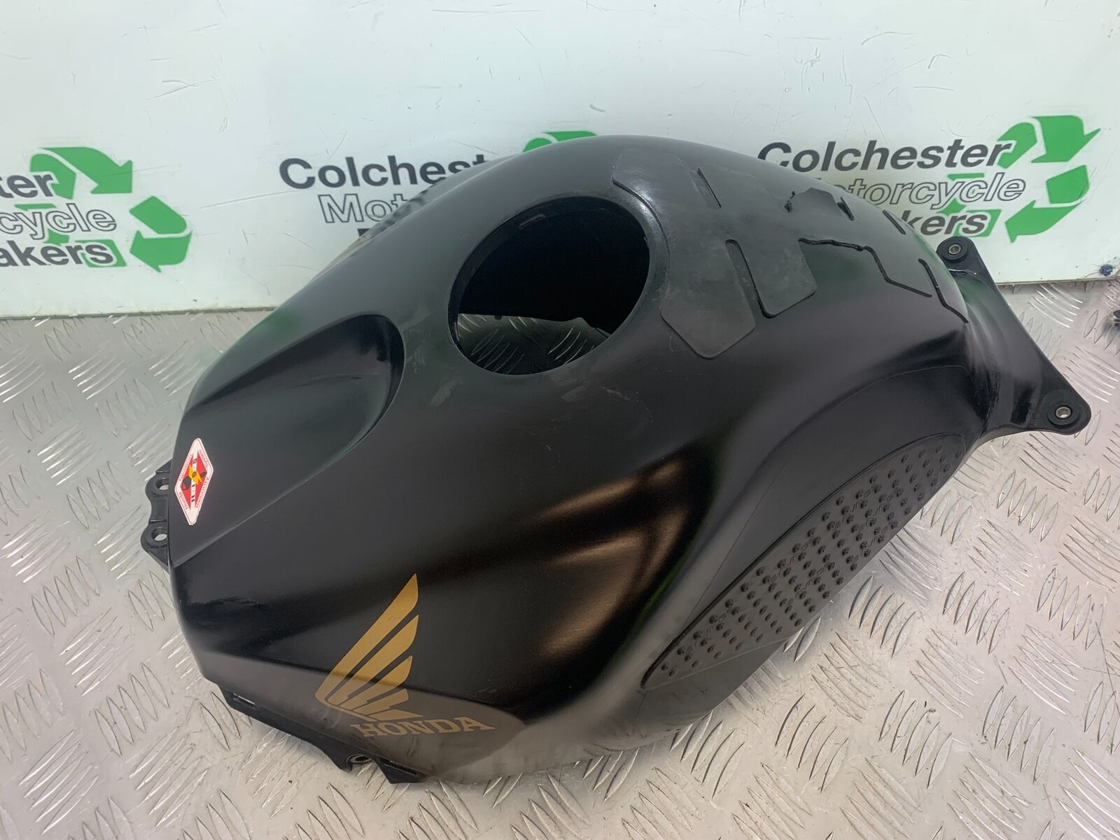 HONDA CBR600 CBR 600 RR PETROL TANK COVER  YEAR 2003-2004 CMB1086)