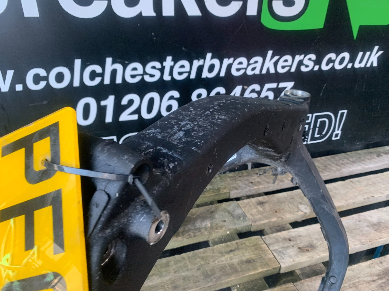 HONDA CBF600 CBF 600 FRAME REG LOG BOOK  YEAR 2004 -07  (CMB1247)