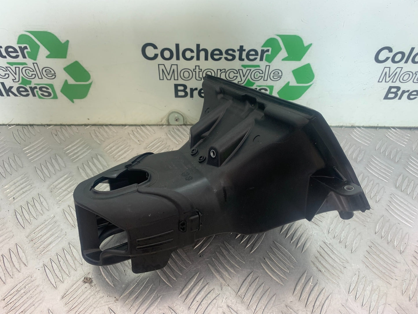 BMW M1000 R AIR TUBE YEAR 2023-2024 (CMB1140)