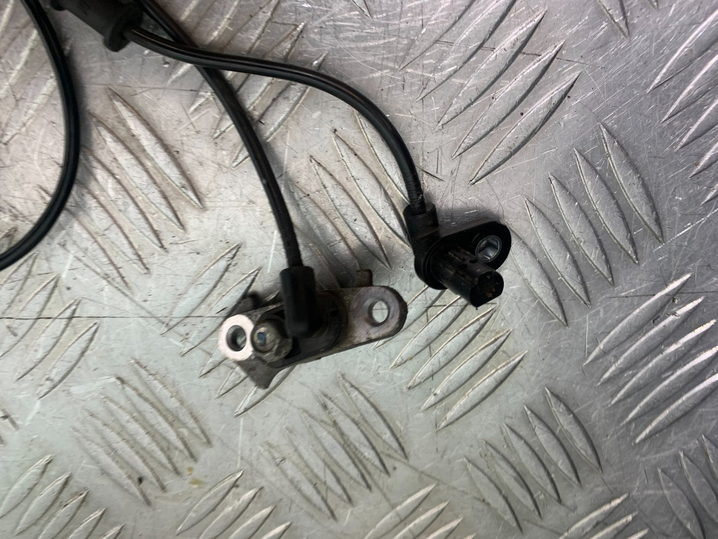 YAMAHA XMAX 300 FRONT AND REAR ABS SENSORS  YEAR 2017-2020 (CMB1218)