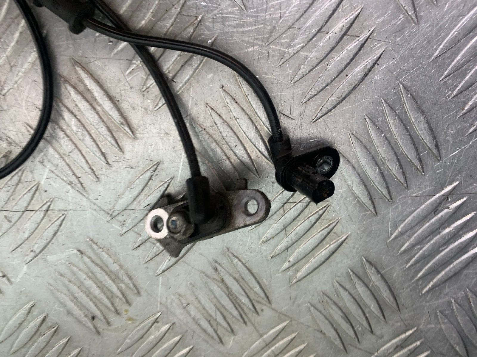 YAMAHA XMAX 300 FRONT AND REAR ABS SENSORS  YEAR 2017-2020 (CMB1218)
