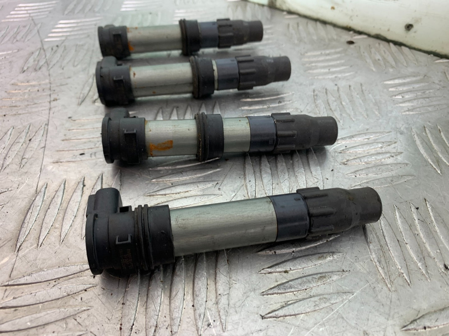 HONDA CBR1000 RR CBR 1000RR FIREBLADE IGNITION COILS 2008-2011 (CMB1179)