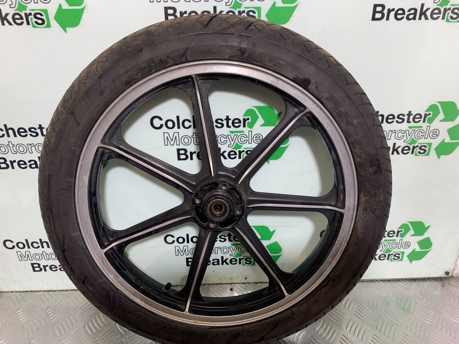 KAWASAKI Z650 KZ650 FRONT WHEEL (GOOD TYRE) YEAR 1979-1980 (CMB1023)