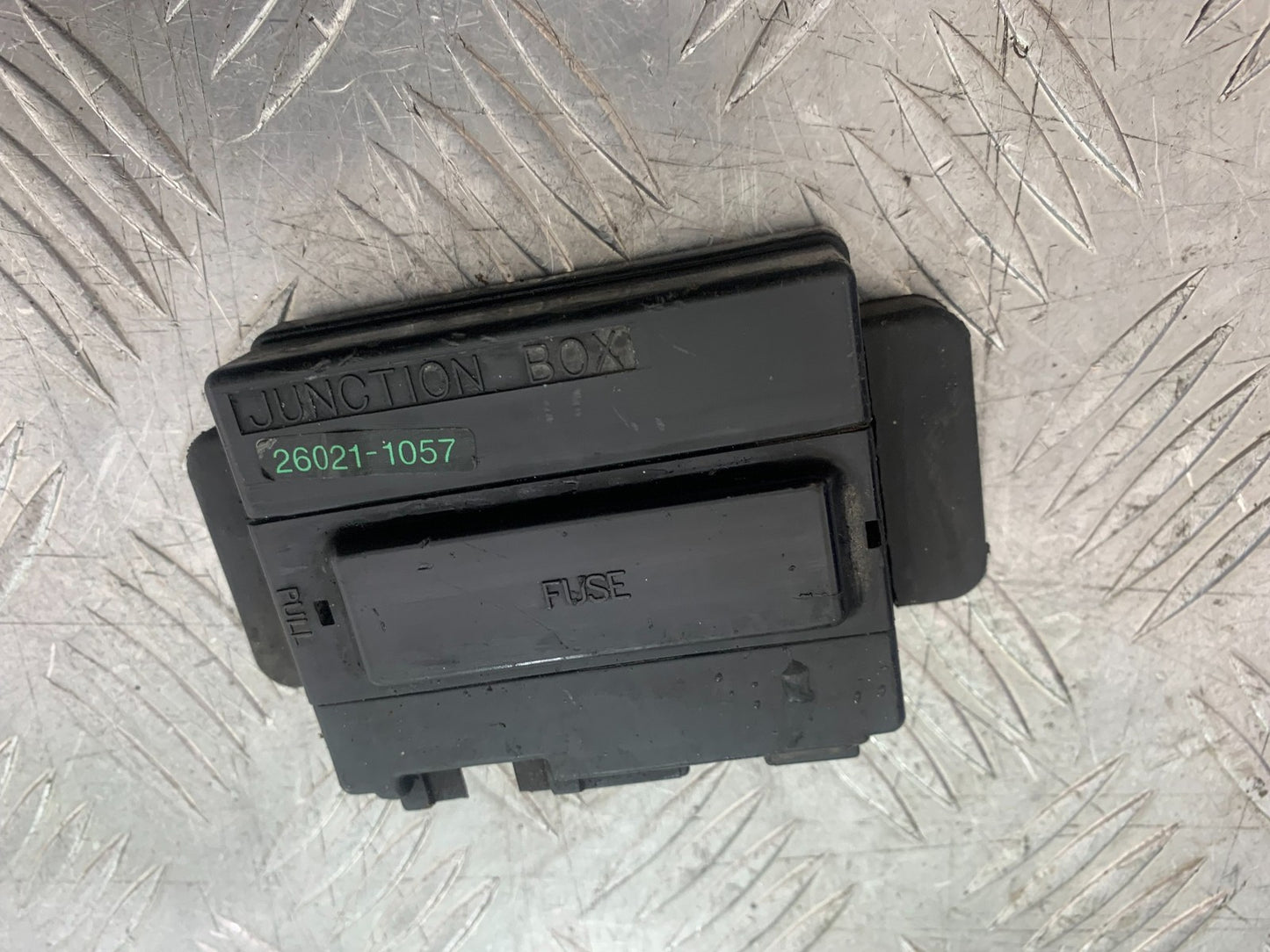 KAWASAKI GPZ600 GPZ 600 FUSE BOX YEAR 1988-90 (CMB1258)