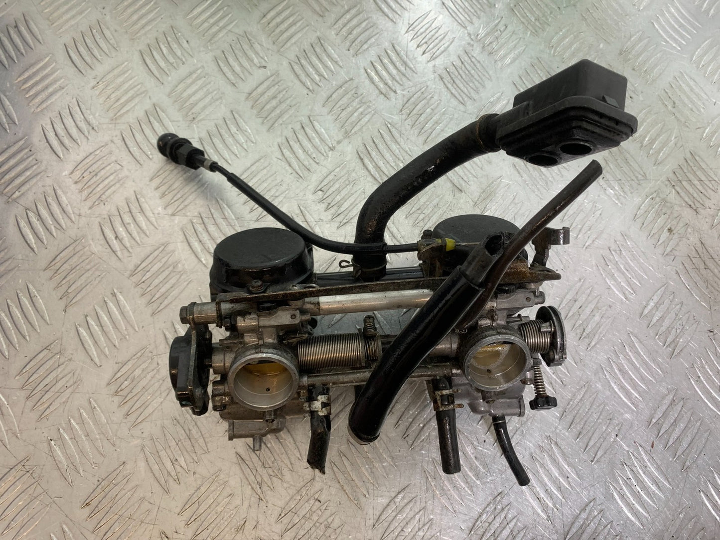 HONDA CBF500 CBF 500 CARBS   YEAR 2004-2008  (CMB1294)