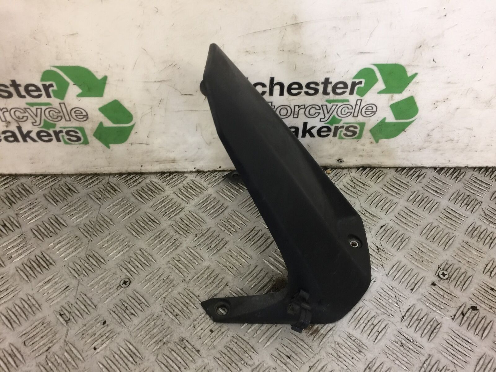 YAMAHA MT 125 MT125 REAR HUGGER YEAR 2014-2019 ABS (STOCK 477)