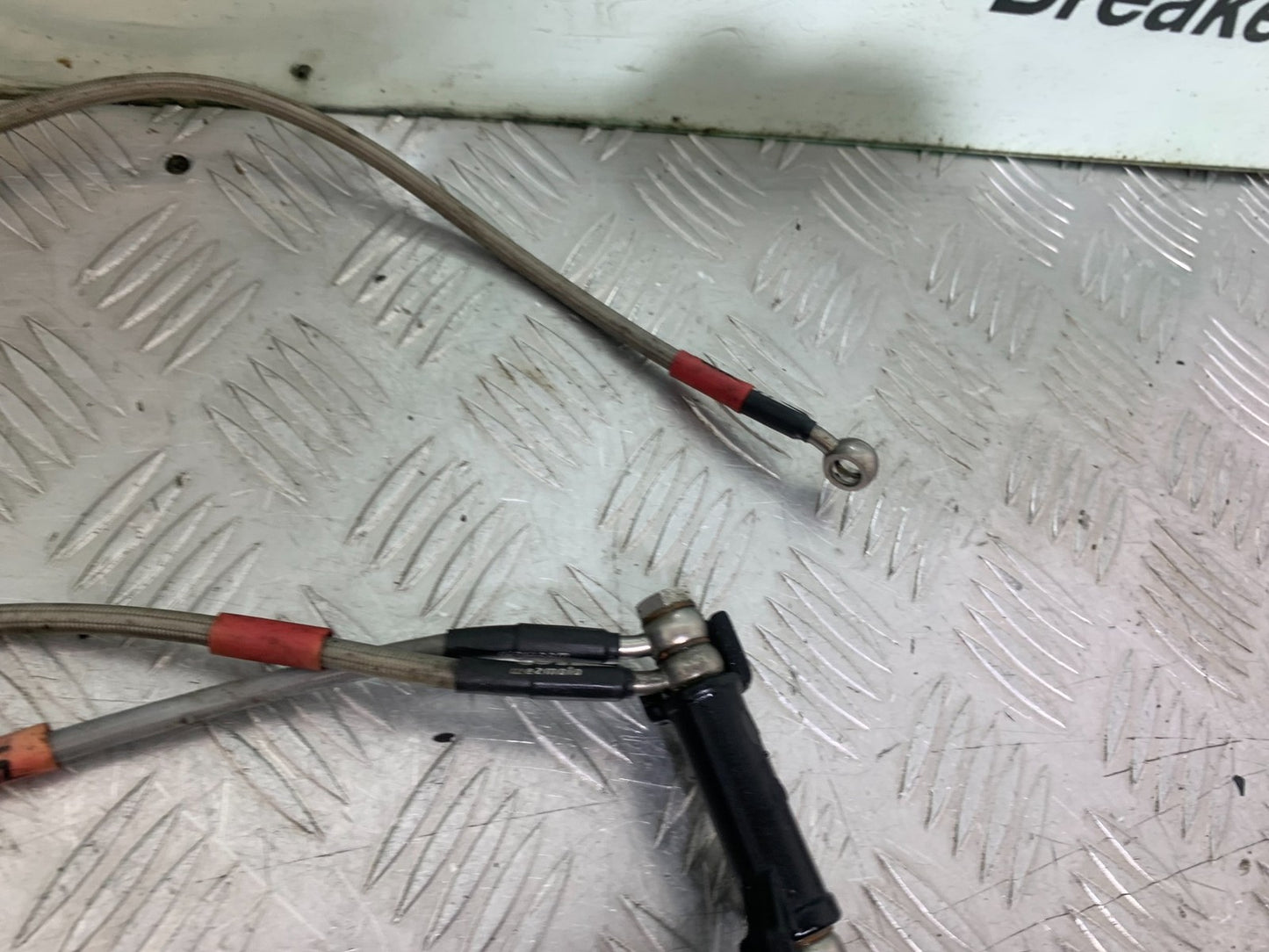 YAMAHA FZS1000 FAZER FRONT AND REAR BRAIDED LINES   YEAR 2001-05 (CMB1275)