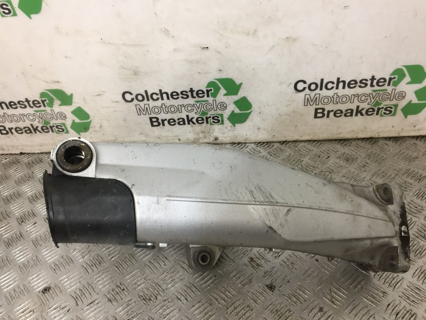 HONDA VFR1200 VFR 1200 FA SWINGARM YEAR 2010-11  (STOCK 793)