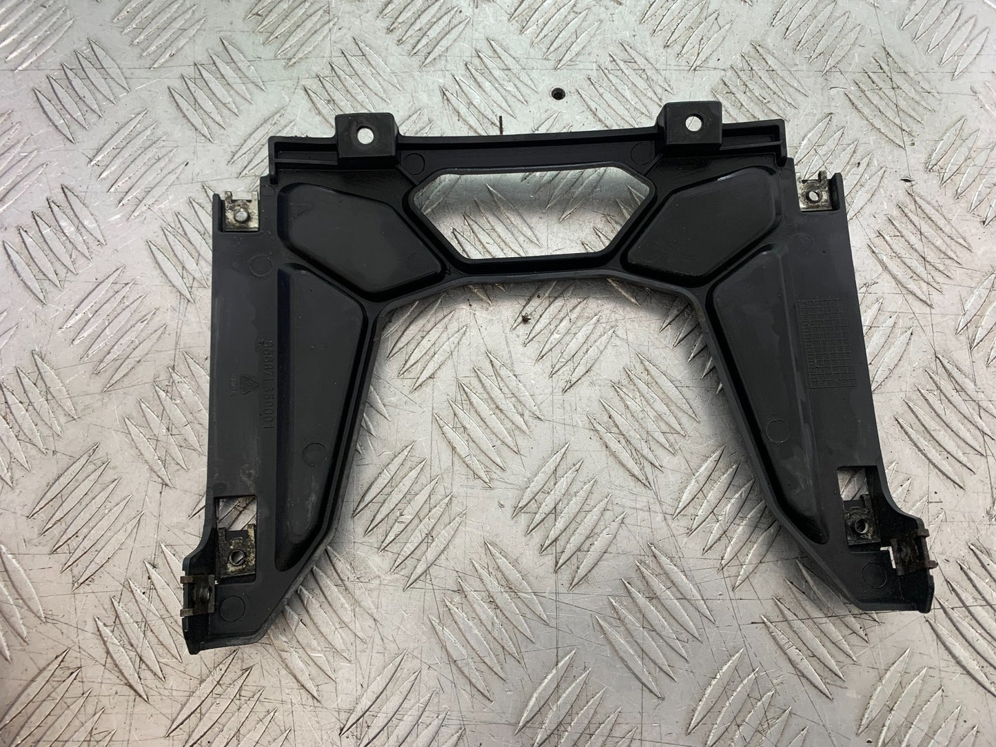 BENELLI BN125 BN 125 OIL COOLER COVER    YEAR 2018-2021 (CMB1245)