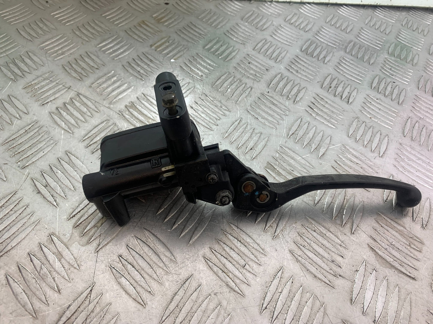 KAWASAKI J125 J125 FRONT MRAKE MASTER CYLINDER YEAR 2016-2020 (CMB1158)