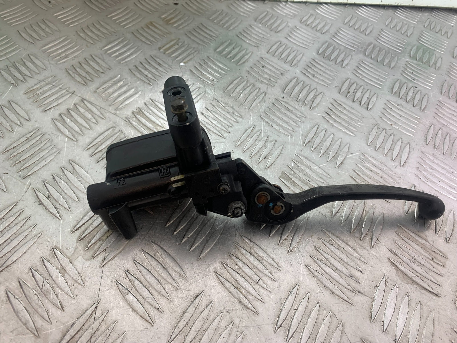 KAWASAKI J125 J125 FRONT MRAKE MASTER CYLINDER YEAR 2016-2020 (CMB1158)