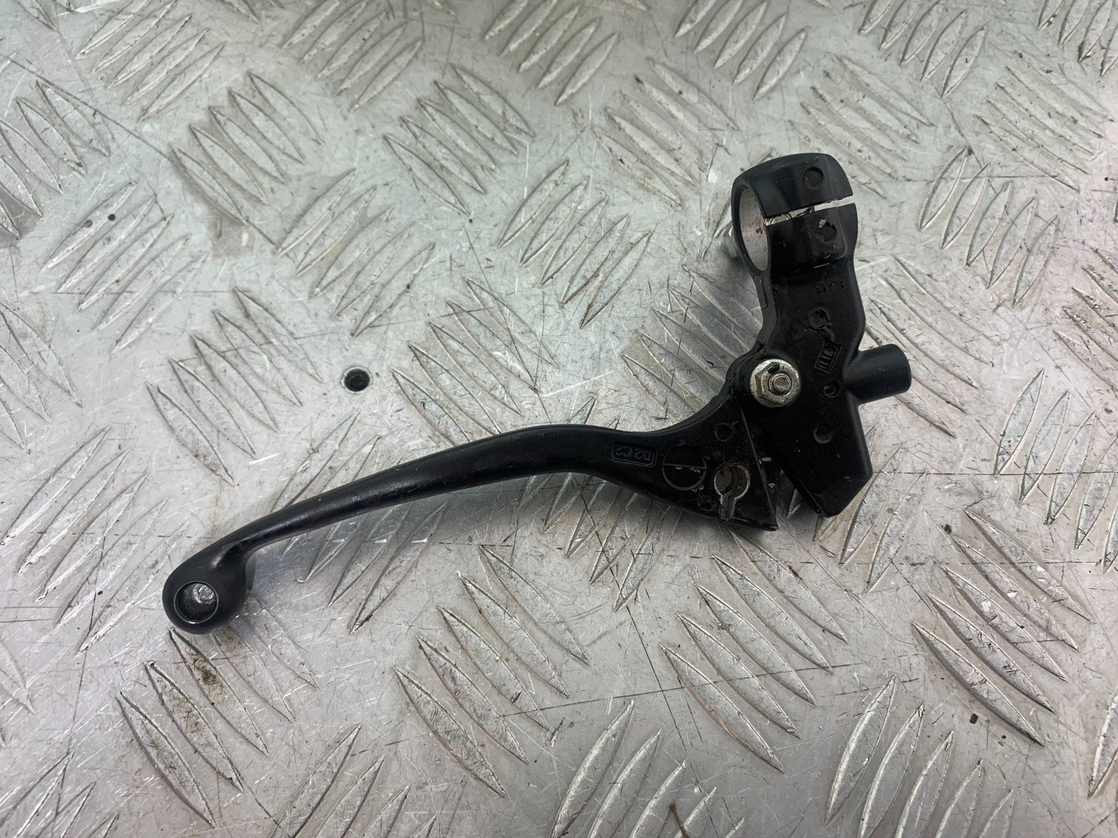 HONDA CBF125 CBF 125 CLUTCH LEVER AND BRACKET  YEAR 2009-14  (CMB1172)