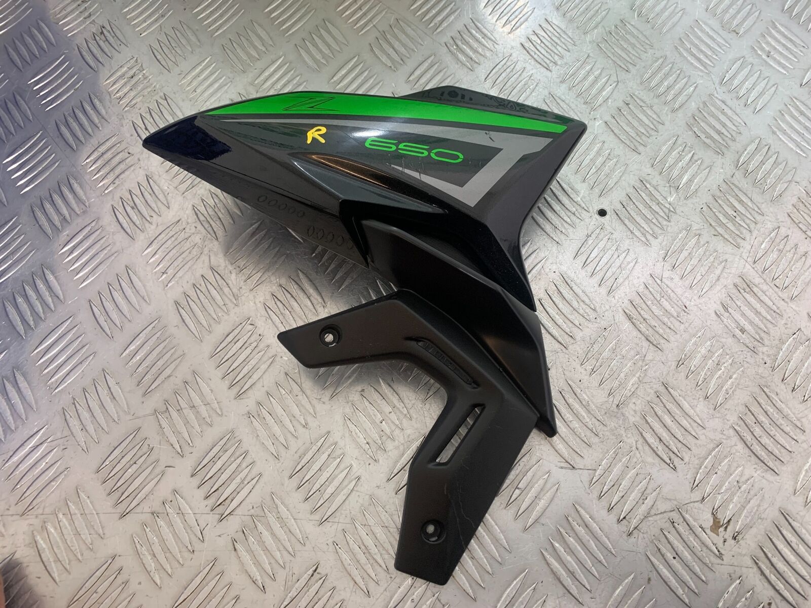 KAWASAKI Z650 ER650 KNFAN RIGHT FAIRING PANEL  YEAR 2022-2024 (CMB1112)