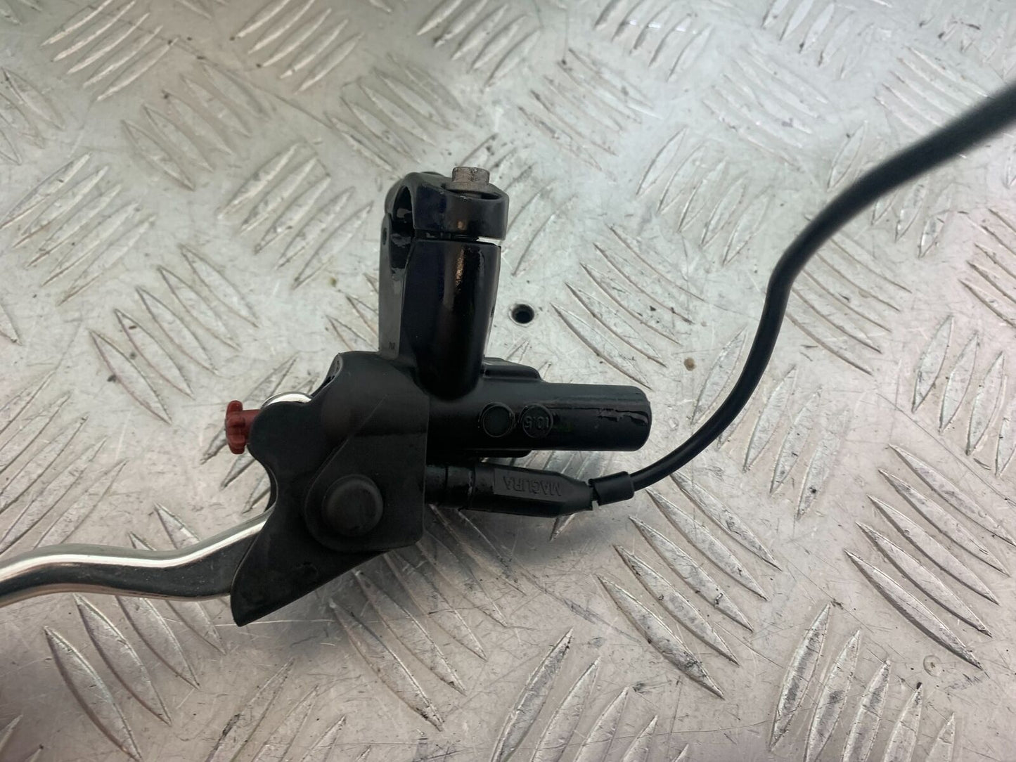 KTM 990 SUPERMOTO T CLUTCH MASTER CYLINDER   YEAR 2010-2011  (CMB1127)