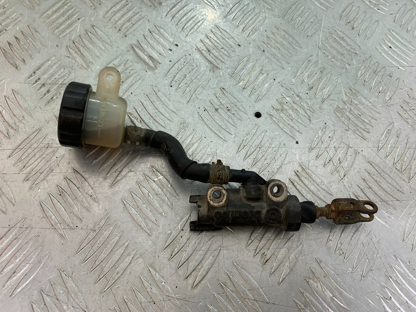 YAMAHA XJ600 XJ 600 DIVERSION REAR MASTER CYLINDER  1998-2000 (CMB1191)