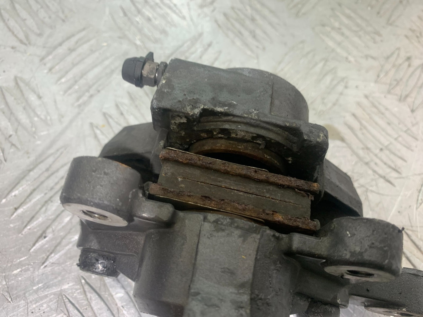 SUZUKI GSX750 INAZUMA REAR BRAKE CALIPER   YEAR 1998-2003 (CMB1308)