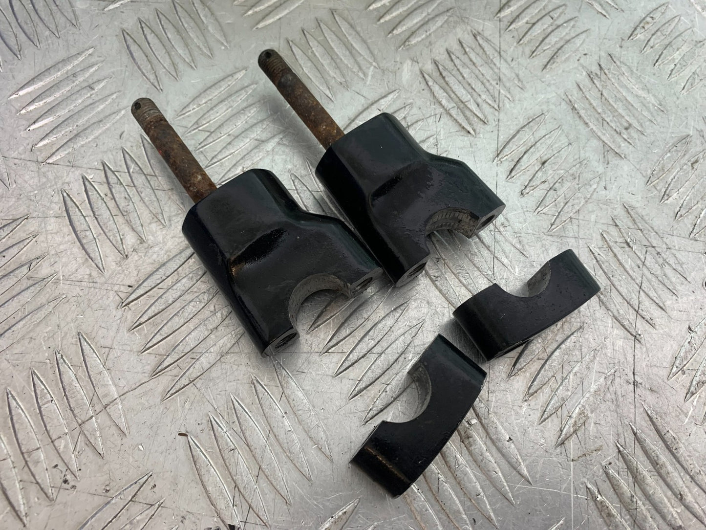 YAMAHA FZS1000 FAZER HANDLEBAR RISERS  YEAR 2001-05 (CMB1275)