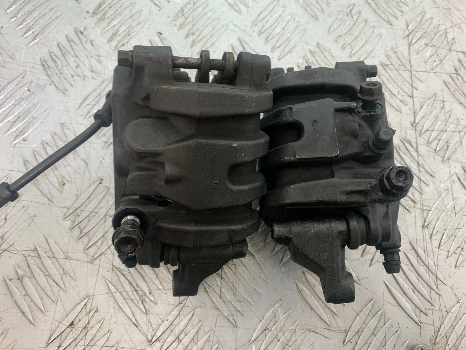HONDA NT 700 V DEAUVILLE FRONT BRAKE CALIPERS   YEAR 2006-2011 (CMB1211)