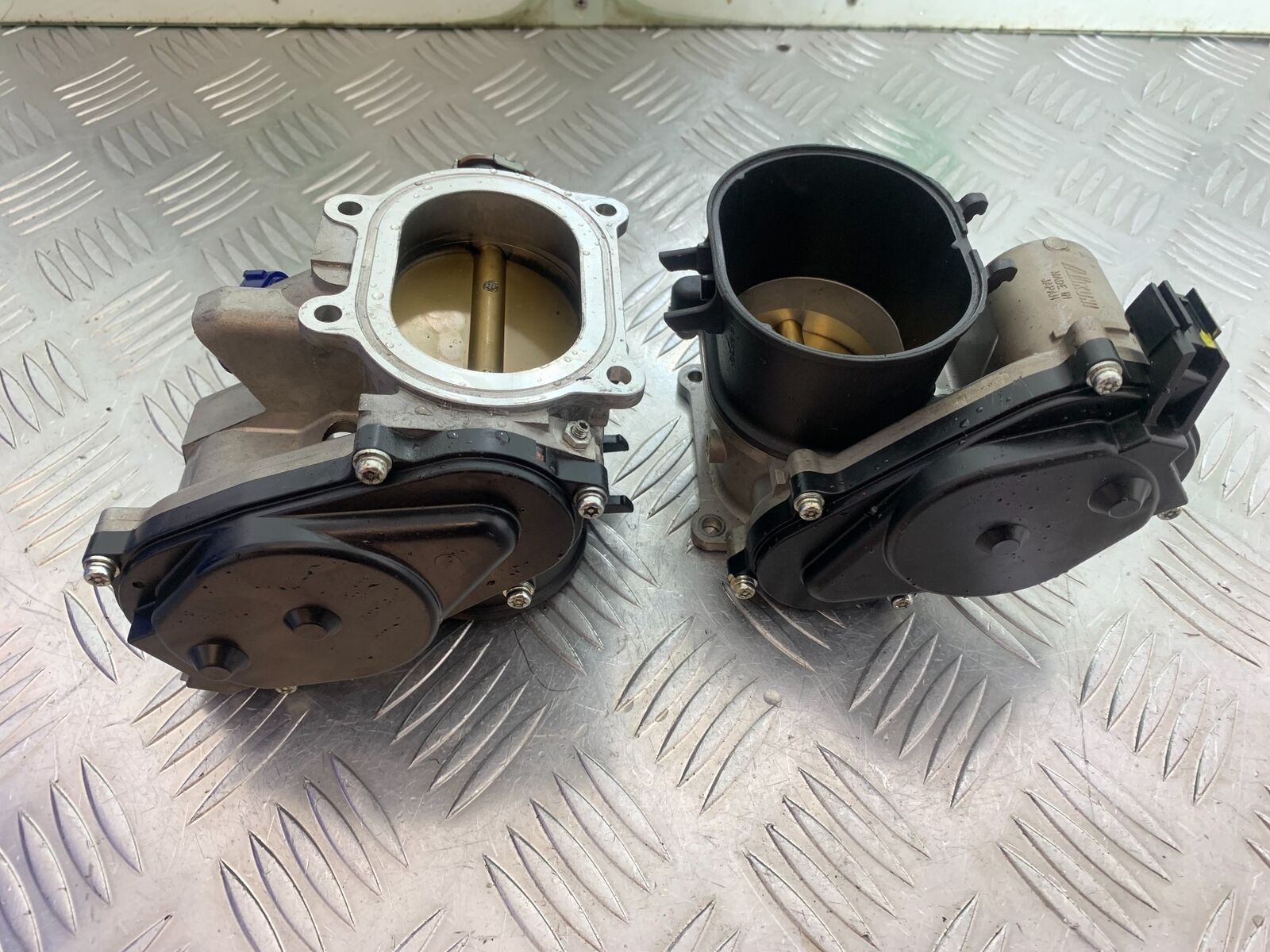 DUCATI 1199 PANIGALE THROTTLE BODIES  YEAR 2012-2014 (CMB1047)