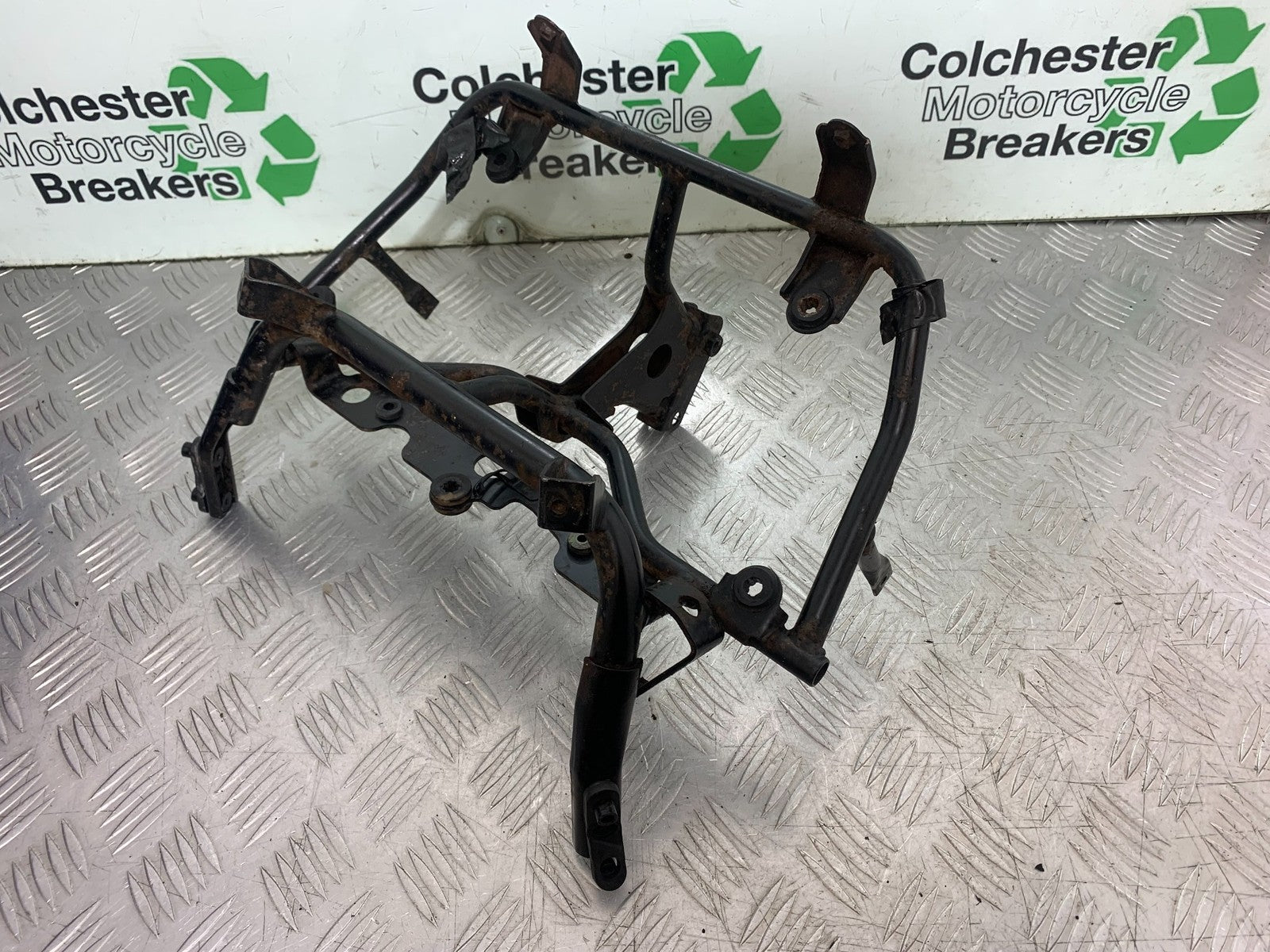SUZUKI GSF600 GSF 600 BANDIT FAIRING BRACKET  2000-2004 (CMB1269)