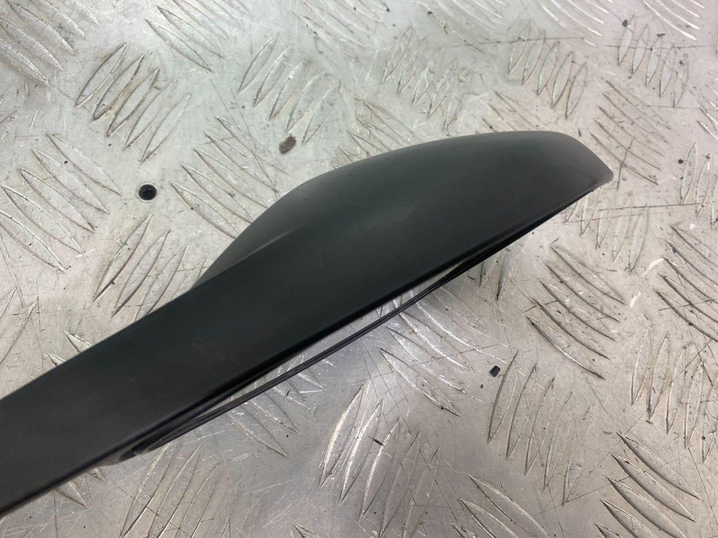 TRIUMPH 675 STREET TRIPLE RIGHT MIRROR  2013-2016 (CMB1186)