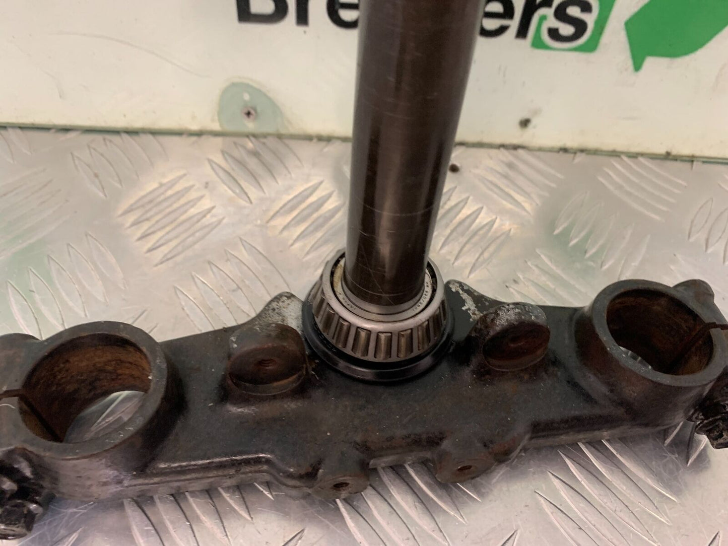 KAWASAKI KLR250 KLR 250 BOTTOM YOKE YEAR 1984-2001 (STOCK 980)