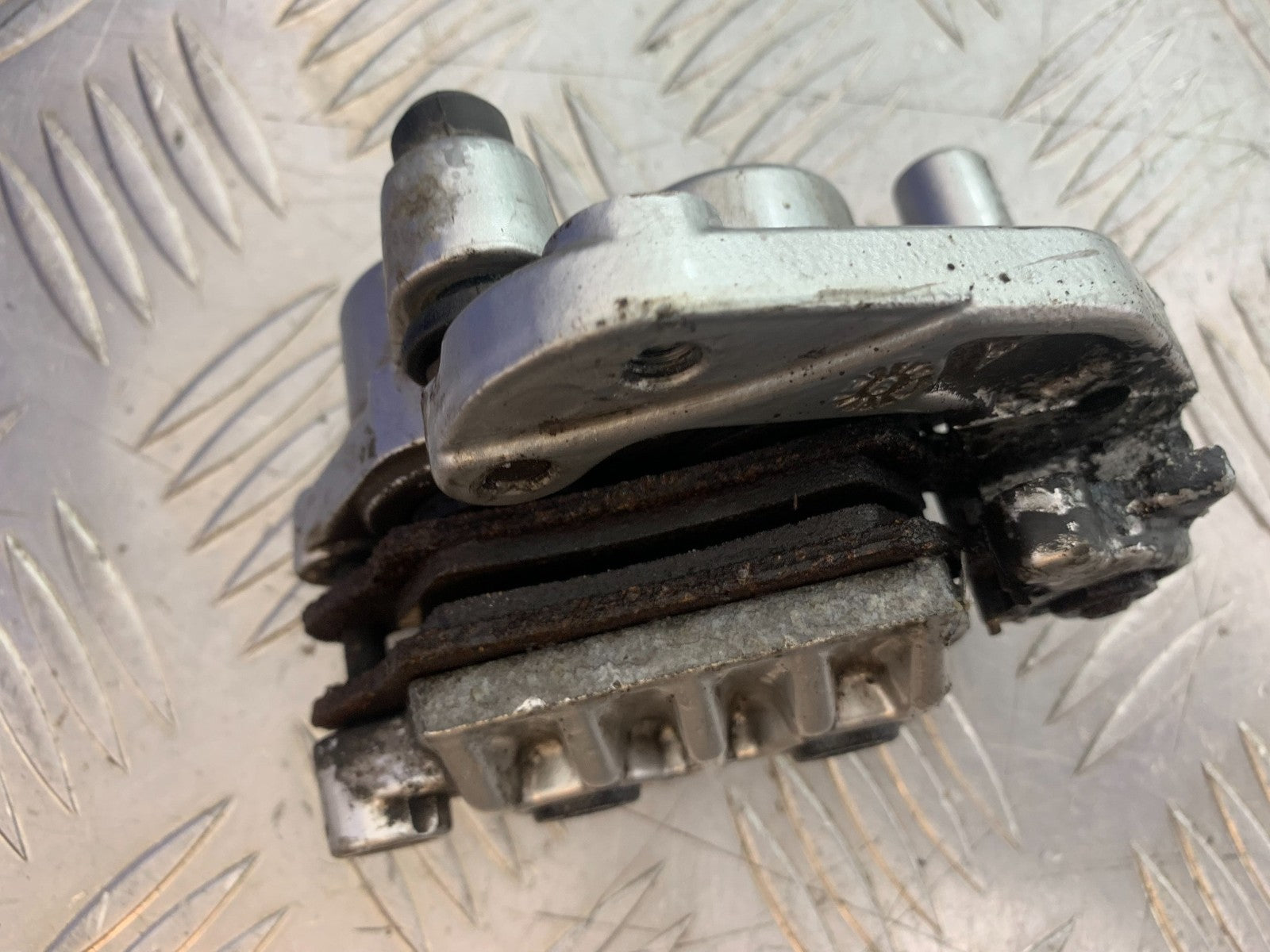 YAMAHA XMAX 250 XMAX 250 FRONT BRAKE CALIPER  YEAR 2006-09 (CMB1201)