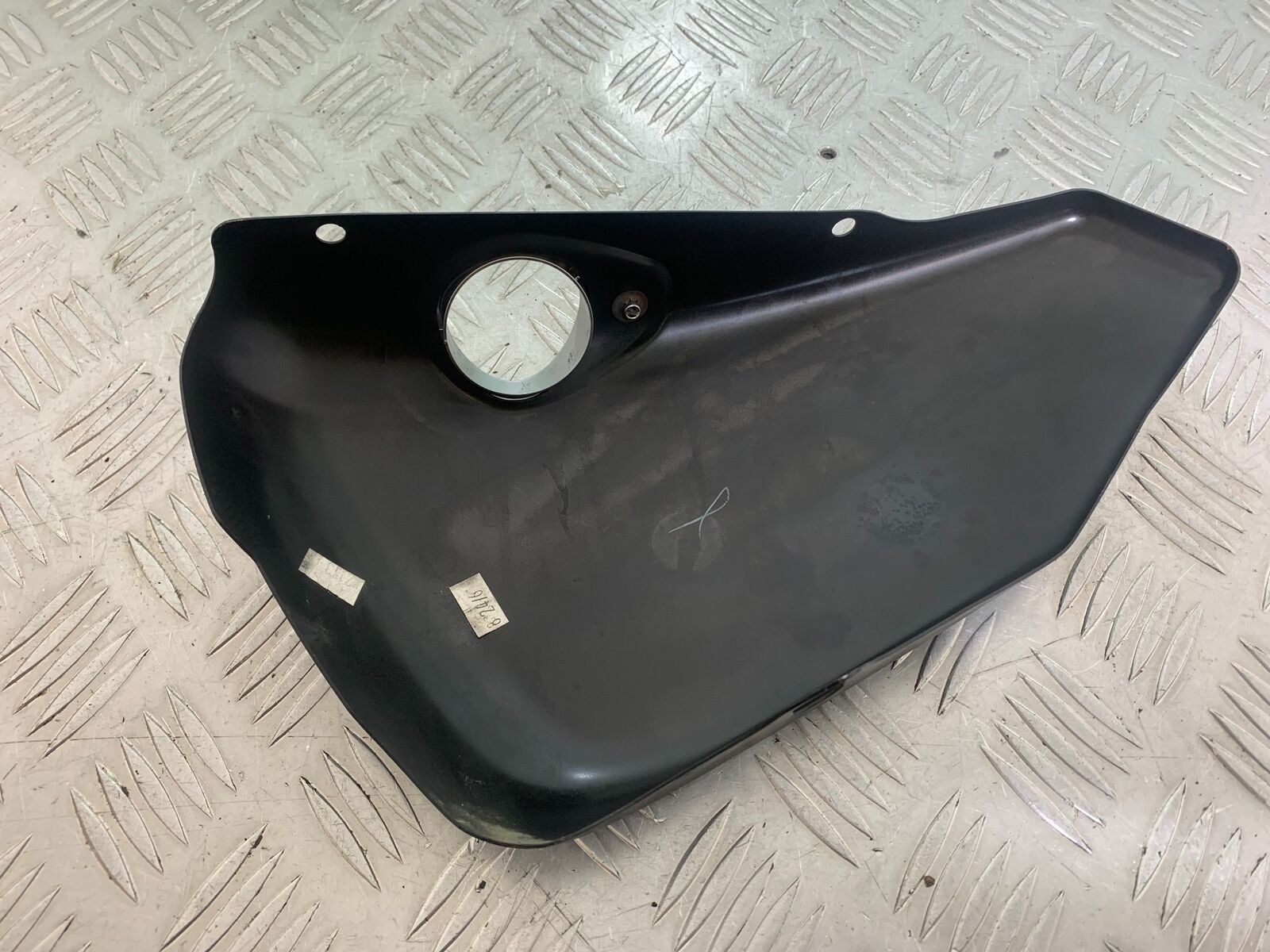 HARLEY DAVIDSON XL883 N IROD OIL TANK COVER  YEAR 2020  (CMB1116)