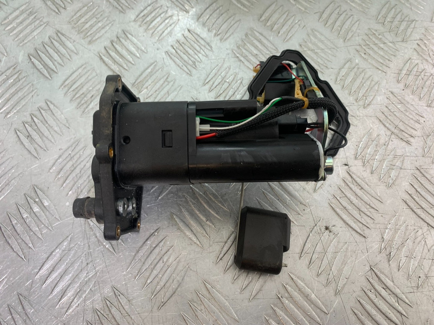 DUCATI 937 MONSTER PETROL PUMP  YEAR 2021-2024 (CMB1270)