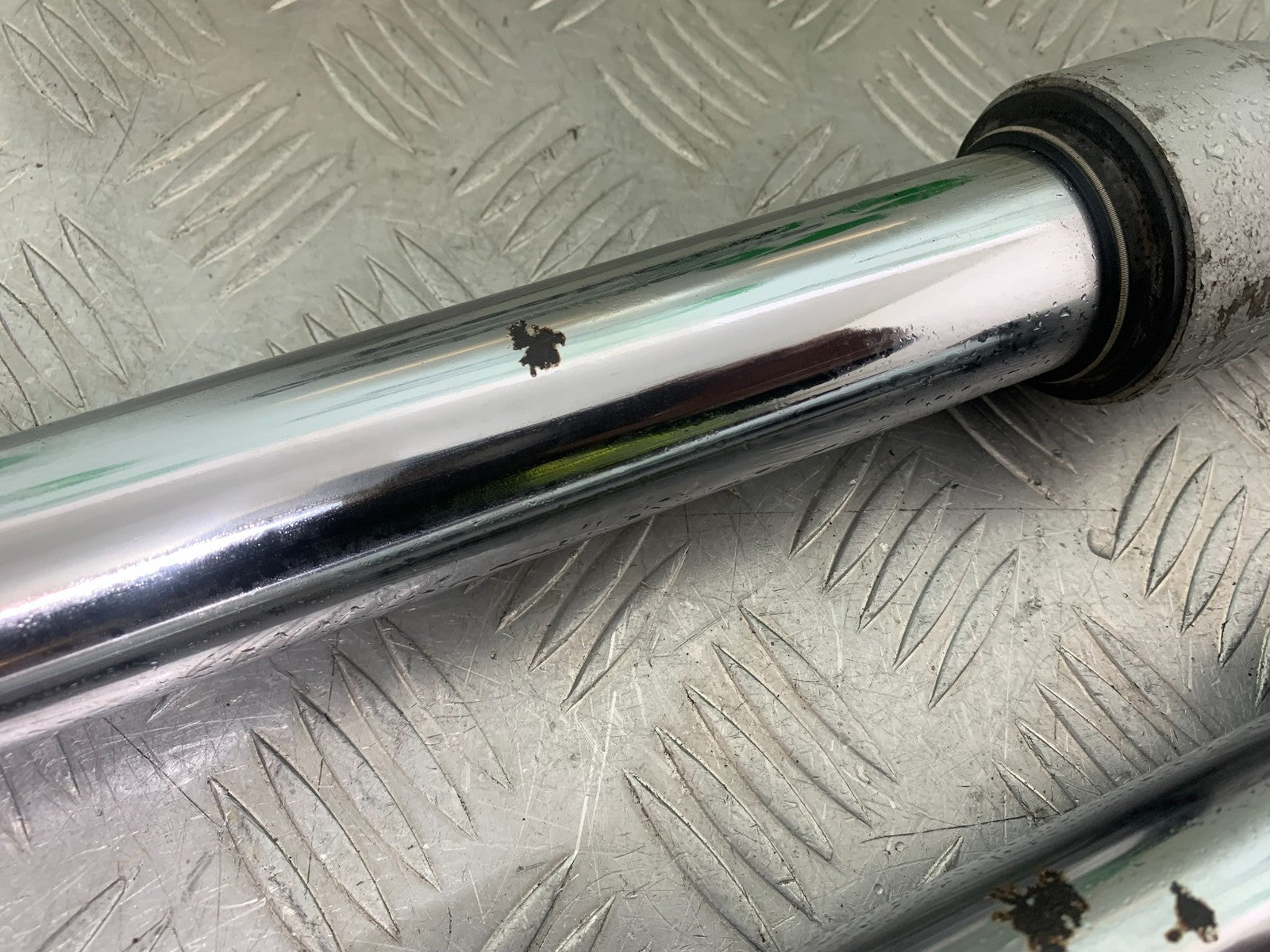 APRILIA 650 PAGASO STRADA FORKS   YEAR 2005-2010 (CMB1260)