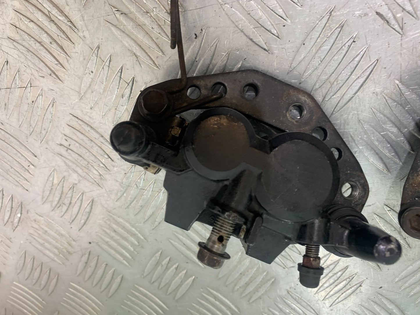 SUZUKI GSX1100 G GSX 1100 G FRONT BRAKE CALIPERS  1991-1996 (CMB1283)