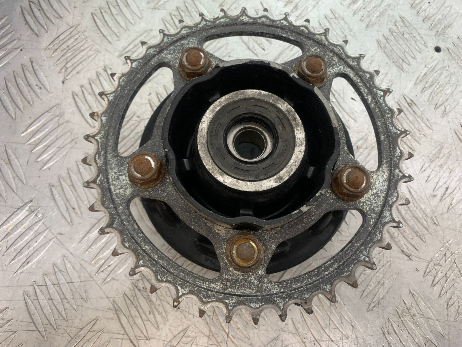 HONDA CBF600 CBF 600 SPROCKET CARRIER  YEAR 2004-07  (CMB1305)