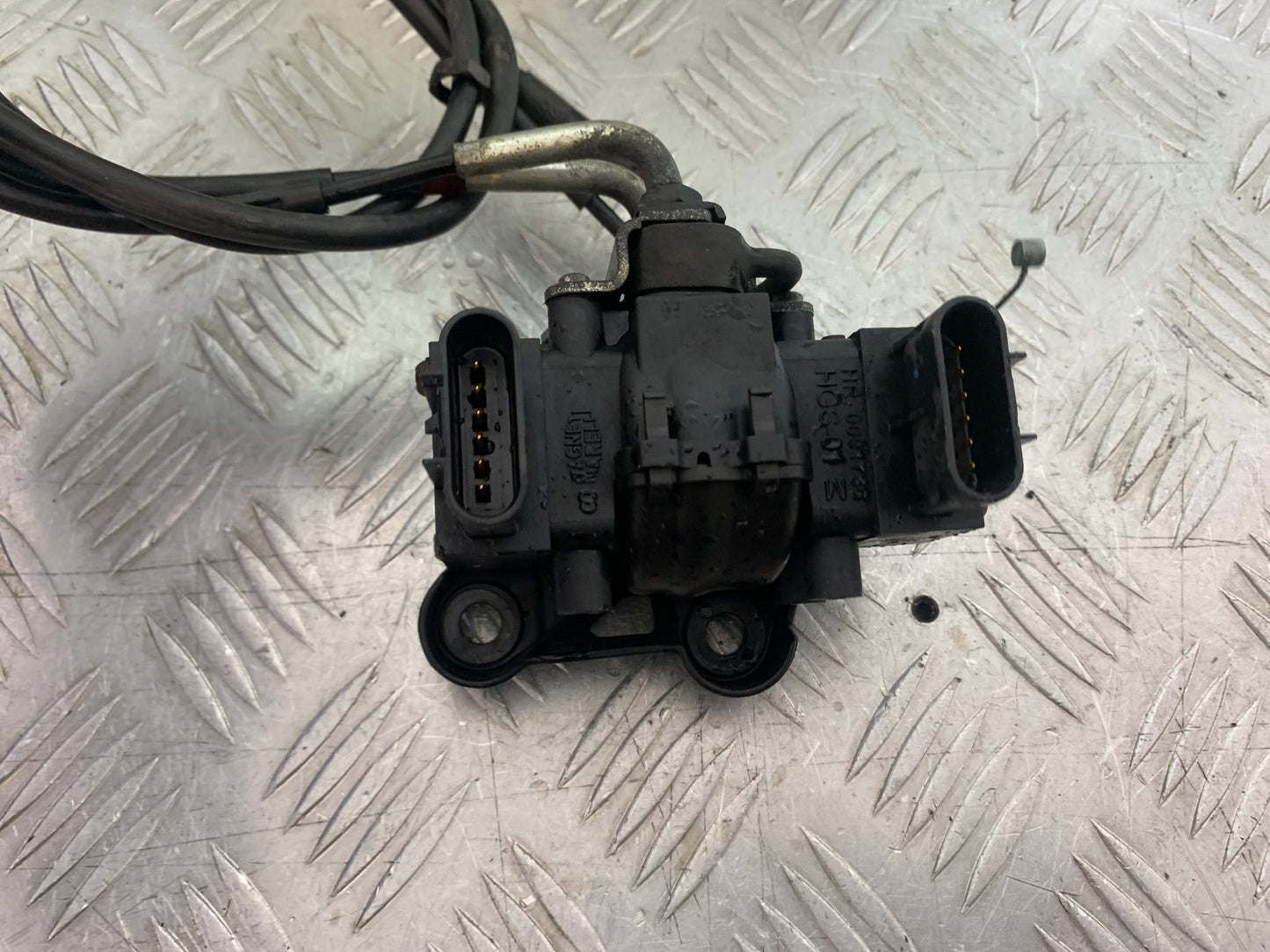 APRILIA TUONO 1000 V4 THROTTLE DEMAND SENSOR AND CABLES YEAR 2013-2014 (CMB1239)