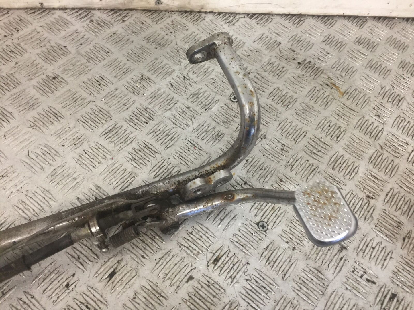 YAMAHA XV535 XV 535 VIRAGO FRONT RIGHT HANGER & PEDAL   YEAR 1994-02 (STOCK 772)